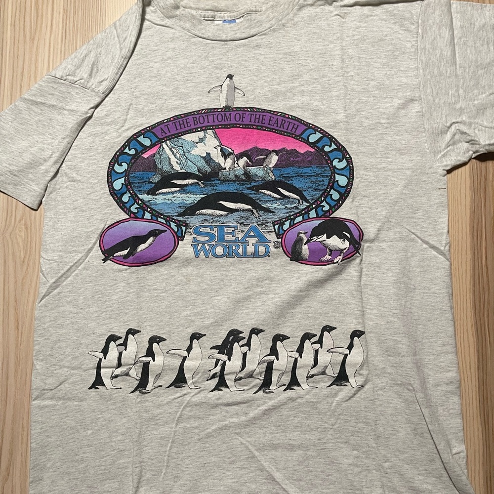 Vintage Sea World Penguin Ocean Earth‎ SS Shirt